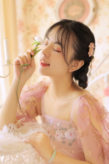 三个女孩的青春故事